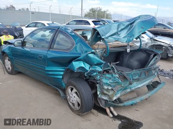 1999 Pontiac Grand Am с VIN 1G2NE12E4XM733780, выставлен на аукционе IAAI как лот 43293217 с пробегом 123 754 миль миль и . История ставок и продаж доступна на DreamBid. Изображение 3.