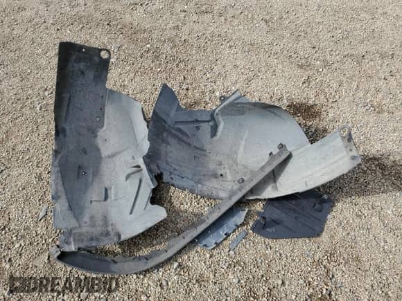 2012 Ford Mustang V6 с VIN 1ZVBP8EM5C5252412, выставлен на аукционе Copart как лот 49006125 с пробегом 124 231 миль миль и Списание • Salvage title. История ставок и продаж доступна на DreamBid. Изображение 12.