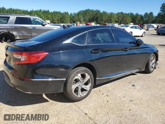 2018 Honda Accord EX z VIN 1HGCV1F49JA241065, wystawiony jako Copart lot #86528305 z przebiegiem 68 938 mil mil oraz Szkoda całkowita • Salvage title. Historia ofert i sprzedaży dostępna na DreamBid. Obrazek 3.