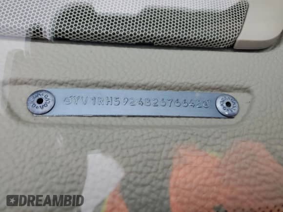 2008 Volvo S60 2.5T с VIN YV1RH592482676642, выставлен на аукционе Copart как лот 81754215 с пробегом 117 993 миль миль и Списание • Salvage title. История ставок и продаж доступна на DreamBid. Изображение 12.
