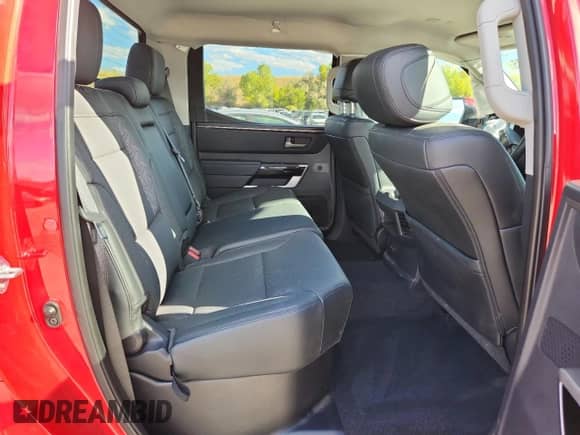 2022 Toyota Tundra Limited with VIN 5TFJA5DB2NX001546, listed as a Copart auction lot 84411785 with 32,693 mi miles and Salvage title. Bid and sale history available at DreamBid. Image 10.