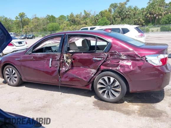 2014 Honda Accord with VIN 1HGCR6F38EA006445, listed as a IAAI auction lot 42002253 with 134,252 mi miles and . Bid and sale history available at DreamBid. Image 14.