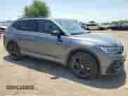 2024 Volkswagen Tiguan SE R-Line Black с VIN 3VVCB7AX7RM129960, выставлен на аукционе Copart как лот 55783365 с пробегом 13 076 миль миль и Списание • Salvage title. История ставок и продаж доступна на DreamBid. Изображение 4.