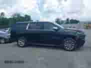 2023 Chevrolet Suburban Premier z VIN 1GNSKFKDXPR385697, wystawiony jako IAAI lot #42601771 z przebiegiem 75 487 mil mil oraz . Historia ofert i sprzedaży dostępna na DreamBid. Obrazek 14.