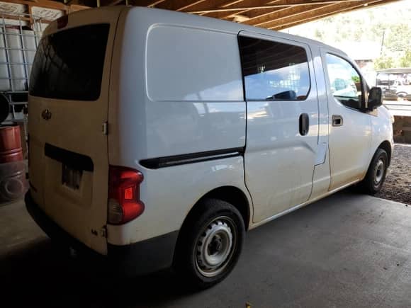 2017 Chevrolet City Express Cargo LS с VIN 3N63M0YN1HK719504, выставлен на аукционе Copart как лот 55626215 с пробегом 43 850 миль миль и На запчасти • Non repairable. История ставок и продаж доступна на DreamBid. Изображение 3.