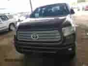 2017 Toyota Tundra Platinum с VIN 5TFAW5F11HX651690, выставлен на аукционе Copart как лот 69562075 с пробегом 67 829 миль миль и Списание • Salvage title. История ставок и продаж доступна на DreamBid. Изображение 5.