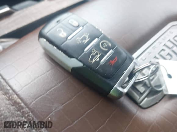 2019 Ram 1500 Longhorn с VIN 1C6SRFKT4KN670768, выставлен на аукционе IAAI как лот 41451885 с пробегом 101 006 миль миль и . История ставок и продаж доступна на DreamBid. Изображение 11.