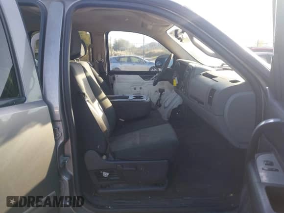 2007 GMC Sierra 1500 SLE1 z VIN 3GTEC13C97G544835, wystawiony jako IAAI lot #43489915 z przebiegiem 254 538 mil mil oraz . Historia ofert i sprzedaży dostępna na DreamBid. Obrazek 5.