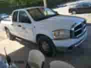 2008 Dodge 2500 ST z VIN 3D7KR28D68G228020, wystawiony jako Copart lot #57880205 z przebiegiem 132 613 mil mil oraz Czysty tytuł • Clean title. Historia ofert i sprzedaży dostępna na DreamBid. Obrazek 4.