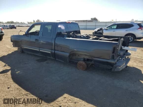 2005 Chevrolet Silverado 1500 LS with VIN 2GCEC19T051323203, listed as a Copart auction lot 85077185 with Not provided miles and Clean title. Bid and sale history available at DreamBid. Image 2.