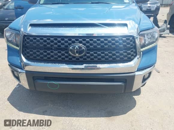 2020 Toyota Tundra SR5 с VIN 5TFEY5F11LX259264, выставлен на аукционе IAAI как лот 42925013 с пробегом 76 318 миль миль и . История ставок и продаж доступна на DreamBid. Изображение 13.