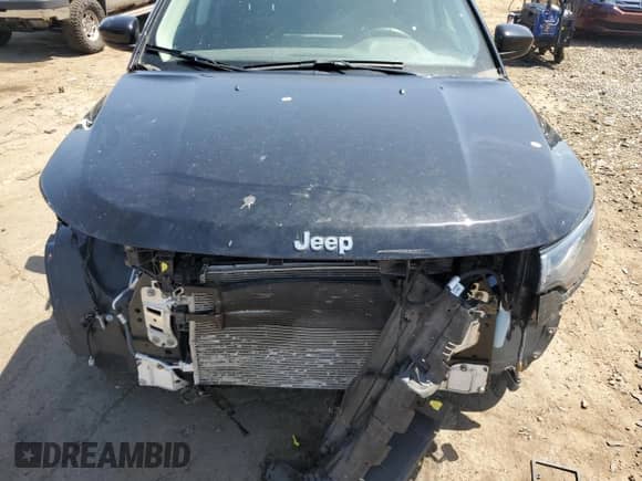 2022 Jeep Compass Latitude Lux с VIN 3C4NJDFB9NT117752, выставлен на аукционе Copart как лот 62170155 с пробегом 40 969 миль миль и Списание • Salvage title. История ставок и продаж доступна на DreamBid. Изображение 11.