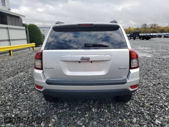 2014 Jeep Compass Latitude с VIN 1C4NJDEBXED530822, выставлен на аукционе Copart как лот 82692775 с пробегом Не указан миль и Чистый • Clean title. История ставок и продаж доступна на DreamBid. Изображение 6.