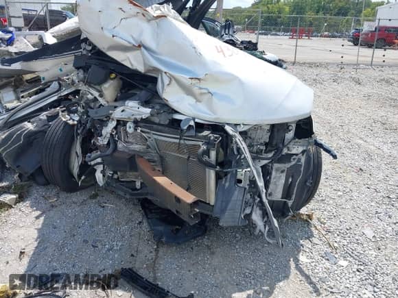 2013 Toyota Camry LE z VIN 4T1BD1FK5DU096620, wystawiony jako IAAI lot #43070799 z przebiegiem Nie podano mil oraz . Historia ofert i sprzedaży dostępna na DreamBid. Obrazek 17.