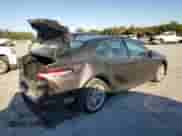 2020 Toyota Camry Hybrid XLE with VIN 4T1F31AK7LU525329, listed as a Copart auction lot 75832114 with 76,763 mi miles and Salvage title. Bid and sale history available at DreamBid. Image 3.