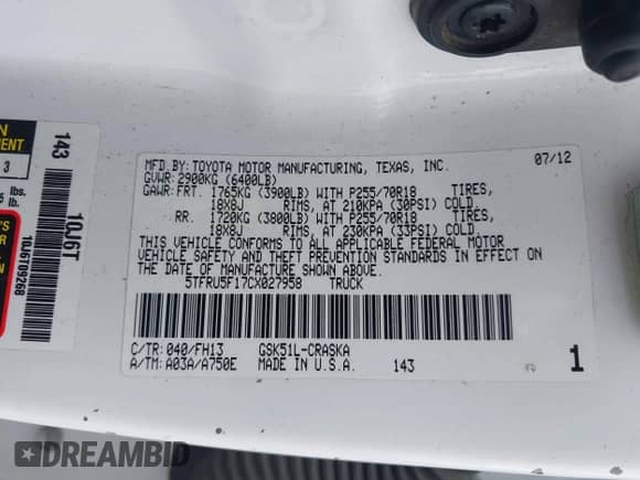 2012 Toyota Tundra z VIN 5TFRU5F17CX027958, wystawiony jako IAAI lot #42690061 z przebiegiem 228 438 mil mil oraz . Historia ofert i sprzedaży dostępna na DreamBid. Obrazek 9.