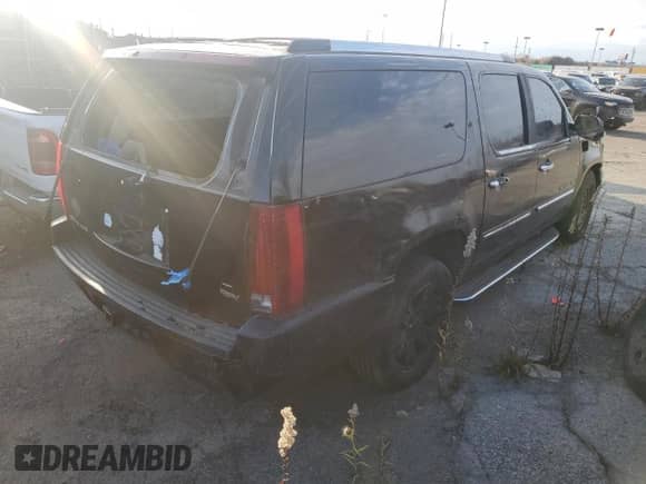 2007 Cadillac Escalade ESV с VIN 1GYFK66897R289951, выставлен на аукционе Copart как лот 53170665 с пробегом 157 405 миль миль и Списание • Salvage title. История ставок и продаж доступна на DreamBid. Изображение 3.