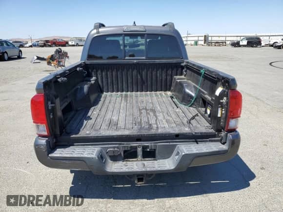2016 Toyota Tacoma SR5 z VIN 3TMAZ5CN4GM026090, wystawiony jako Copart lot #65222345 z przebiegiem 58 029 mil mil oraz Szkoda całkowita • Salvage title. Historia ofert i sprzedaży dostępna na DreamBid. Obrazek 6.