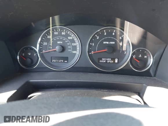 2010 Jeep Commander Sport с VIN 1J4RG4GK0AC109988, выставлен на аукционе IAAI как лот 42884530 с пробегом 207 129 миль миль и . История ставок и продаж доступна на DreamBid. Изображение 7.