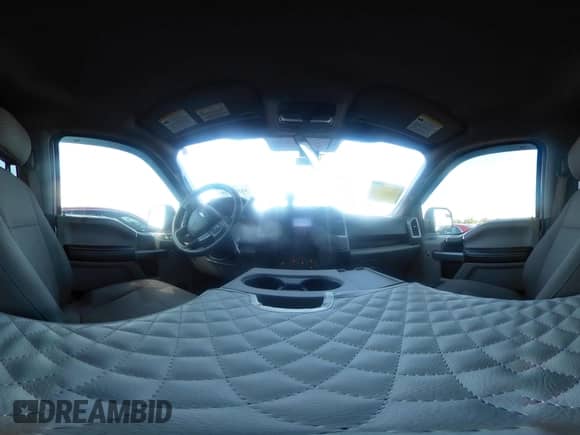 2018 Ford F-150 XLT z VIN 1FTEW1EG4JKD73029, wystawiony jako IAAI lot #43200359 z przebiegiem 72 883 mil mil oraz . Historia ofert i sprzedaży dostępna na DreamBid. Obrazek 17.