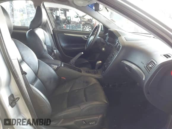 2006 Volvo S60 2.5L Turbo R с VIN YV1RH527662545876, выставлен на аукционе IAAI как лот 41504361 с пробегом 119 635 миль миль и . История ставок и продаж доступна на DreamBid. Изображение 5.
