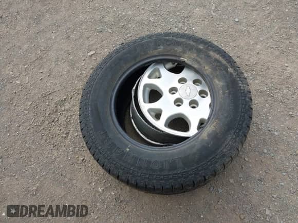 2006 Chevrolet Tahoe Z71 с VIN 1GNEK13T76R120594, выставлен на аукционе IAAI как лот 43189809 с пробегом 136 214 миль миль и . История ставок и продаж доступна на DreamBid. Изображение 12.