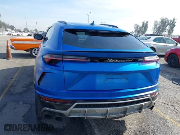 2020 Lamborghini Urus with VIN ZPBUA1ZL5LLA10133, listed as a IAAI auction lot 41163414 with 31,722 mi miles and . Bid and sale history available at DreamBid. Image 17.