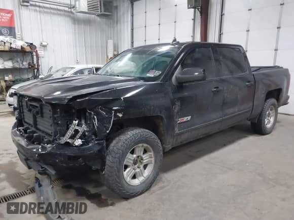 2017 Chevrolet Silverado 1500 LTZ z VIN 3GCUKSEJ3HG382718, wystawiony jako IAAI lot #41426789 z przebiegiem 145 620 mil mil oraz . Historia ofert i sprzedaży dostępna na DreamBid. Obrazek 2.