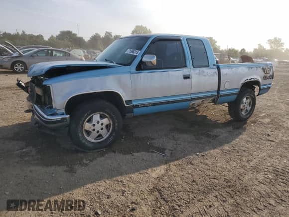 1993 GMC Sierra 1500 SLT с VIN 2GTEK19Z6P1507913, выставлен на аукционе Copart как лот 71995315 с пробегом 260 353 миль миль и Списание • Salvage title. История ставок и продаж доступна на DreamBid. Изображение 1.