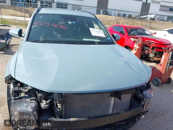 2022 Hyundai Santa Cruz SEL Premium с VIN 5NTJDDAF2NH039428, выставлен на аукционе IAAI как лот 43151690 с пробегом 27 984 миль миль и . История ставок и продаж доступна на DreamBid. Изображение 12.