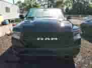 2020 Ram 1500 Laramie z VIN 1C6SRFJT0LN179021, wystawiony jako Copart lot #70655605 z przebiegiem 71 414 mil mil oraz Szkoda całkowita • Salvage title. Historia ofert i sprzedaży dostępna na DreamBid. Obrazek 5.