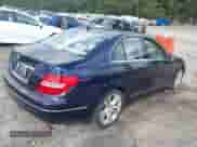 2012 Mercedes-Benz C 250 Sport с VIN WDDGF4HB7CR197331, выставлен на аукционе IAAI как лот 43288259 с пробегом 111 302 миль миль и . История ставок и продаж доступна на DreamBid. Изображение 4.