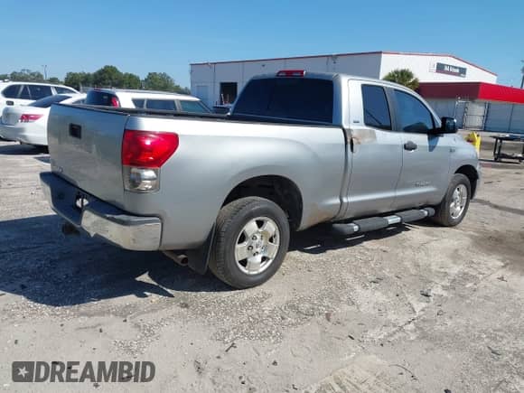 2007 Toyota Tundra SR5 с VIN 5TFRT54107X011547, выставлен на аукционе IAAI как лот 43531368 с пробегом 155 733 миль миль и . История ставок и продаж доступна на DreamBid. Изображение 4.