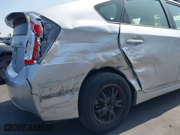 2014 Toyota Prius Three с VIN JTDKN3DU4E0387779, выставлен на аукционе IAAI как лот 43358904 с пробегом 40 999 миль миль и . История ставок и продаж доступна на DreamBid. Изображение 6.