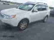 2013 Subaru Forester X Premium z VIN JF2SHADC9DH402670, wystawiony jako IAAI lot #43322189 z przebiegiem 93 140 mil mil oraz . Historia ofert i sprzedaży dostępna na DreamBid. Obrazek 2.