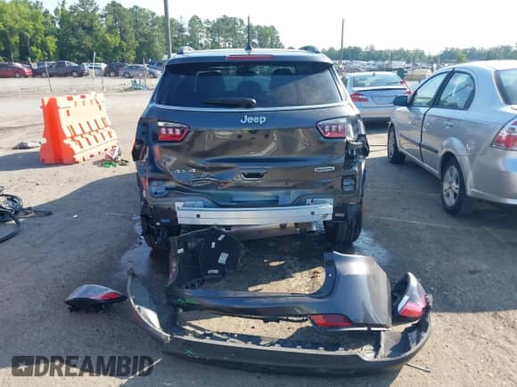 2023 Jeep Compass Latitude Lux с VIN 3C4NJDFN4PT521605, выставлен на аукционе IAAI как лот 42589618 с пробегом 11 579 миль миль и . История ставок и продаж доступна на DreamBid. Изображение 17.