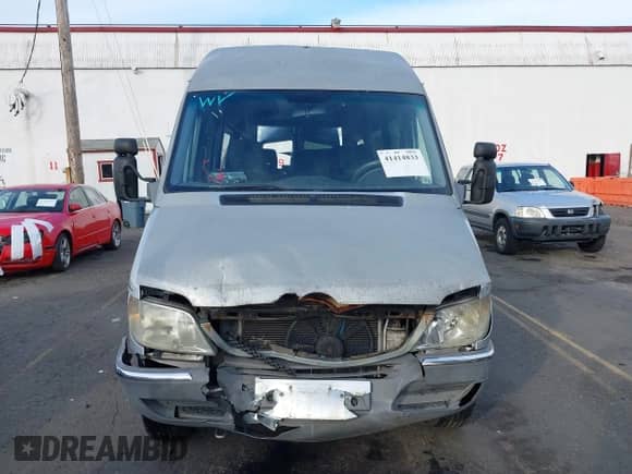 2004 Dodge Sprinter with VIN WD5PD744X45642082, listed as a IAAI auction lot 41414833 with 377,353 mi miles and . Bid and sale history available at DreamBid. Image 11.