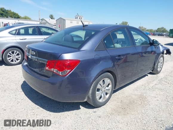 2014 Chevrolet Cruze LS с VIN 1G1PA5SH1EZ233176, выставлен на аукционе IAAI как лот 43194514 с пробегом 149 332 миль миль и . История ставок и продаж доступна на DreamBid. Изображение 4.
