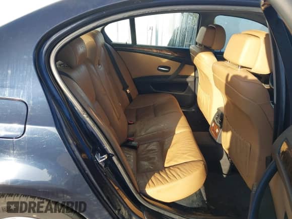 2008 BMW 5 Series 528xi with VIN WBANV135X8CZ50975, listed as a IAAI auction lot 43355770 with 188,730 mi miles and . Bid and sale history available at DreamBid. Image 8.