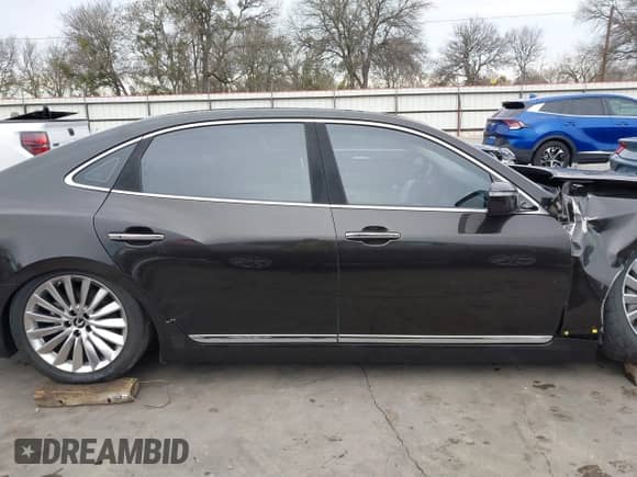 2014 Hyundai Equus Ultimate z VIN KMHGH4JH1EU083761, wystawiony jako IAAI lot #41356895 z przebiegiem 51 565 mil mil oraz . Historia ofert i sprzedaży dostępna na DreamBid. Obrazek 14.