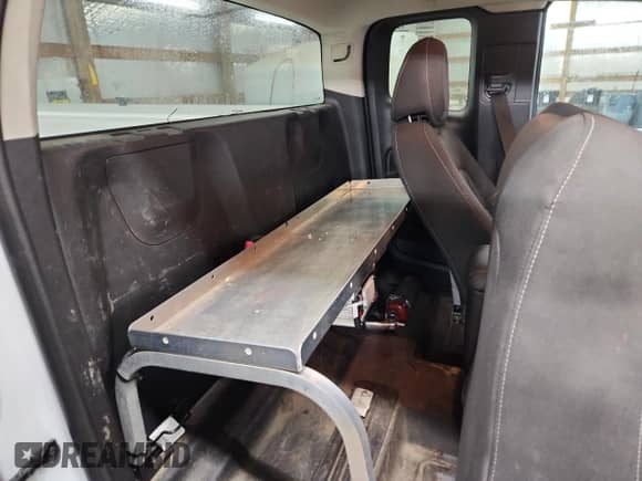 2022 Chevrolet Colorado 2WD LT z VIN 1GCHSCEA2N1218670, wystawiony jako Copart lot #86269305 z przebiegiem 47 952 mil mil oraz Czysty tytuł • Clean title. Historia ofert i sprzedaży dostępna na DreamBid. Obrazek 10.