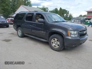 2010 Chevrolet Suburban LT с VIN 1GNUKJE33AR117502, выставлен на аукционе IAAI как лот 43082827 с пробегом 200 098 миль миль и . История ставок и продаж доступна на DreamBid. Изображение 1.