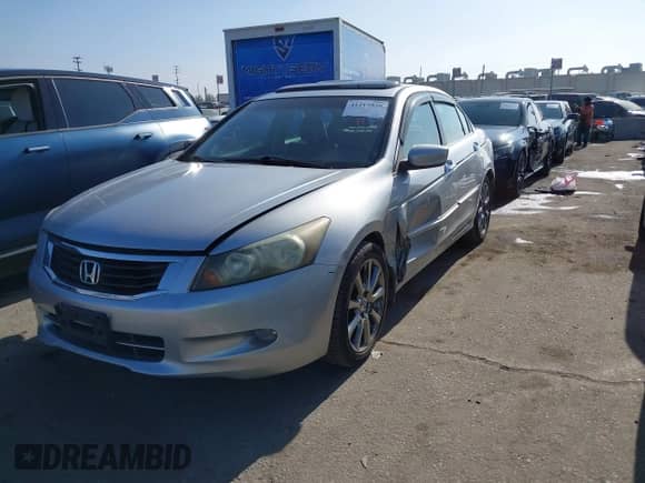 2009 Honda Accord EX-L with VIN 1HGCP36809A028008, listed as a IAAI auction lot 41217826 with 117,219 mi miles and . Bid and sale history available at DreamBid. Image 2.