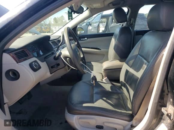 2008 Chevrolet Impala LS z VIN 2G1WB58K089286076, wystawiony jako Copart lot #82306985 z przebiegiem 115 843 mil mil oraz Szkoda całkowita • Salvage title. Historia ofert i sprzedaży dostępna na DreamBid. Obrazek 7.