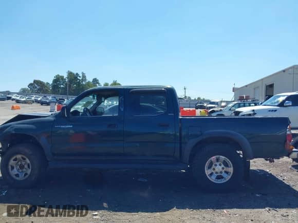 2001 Toyota Tacoma с VIN 5TEHN72N71Z801905, выставлен на аукционе IAAI как лот 43175727 с пробегом 302 264 миль миль и . История ставок и продаж доступна на DreamBid. Изображение 14.