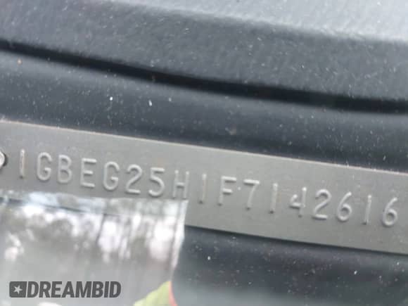 1985 Chevrolet Chevy Van z VIN 1GBEG25H1F7142616, wystawiony jako IAAI lot #41606567 z przebiegiem 19 168 mil mil oraz . Historia ofert i sprzedaży dostępna na DreamBid. Obrazek 9.
