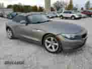 2013 BMW Z4 sDrive28i with VIN WBALL5C51DJ104731, listed as a Copart auction lot 75955854 with 77,108 mi miles and Salvage title. Bid and sale history available at DreamBid. Image 4.