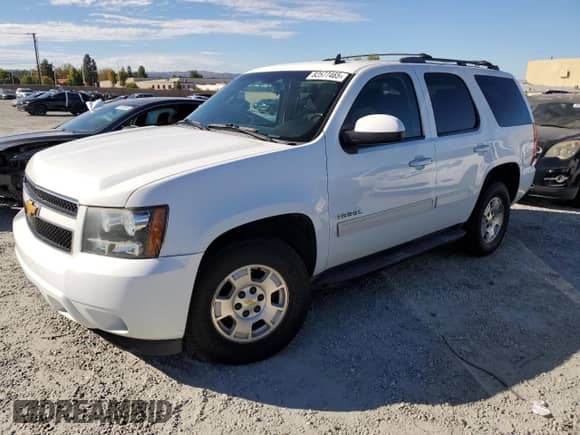 2013 Chevrolet Tahoe LS z VIN 1GNSCAE05DR120898, wystawiony jako Copart lot #82577465 z przebiegiem 193 072 mil mil oraz Czysty tytuł • Clean title. Historia ofert i sprzedaży dostępna na DreamBid. Obrazek 1.