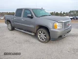 2013 GMC Sierra 1500 Denali z VIN 3GTP2XE25DG238147, wystawiony jako IAAI lot #41370240 z przebiegiem 130 443 mil mil oraz . Historia ofert i sprzedaży dostępna na DreamBid. Obrazek 1.