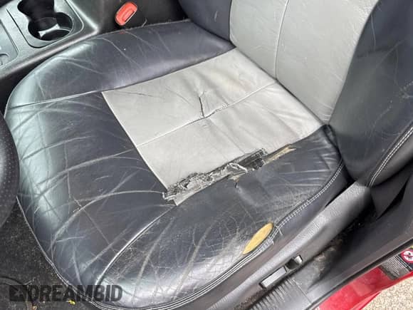 2004 Jeep Grand Cherokee Overland с VIN 1J8GW68J24C369856, выставлен на аукционе Copart как лот 65741725 с пробегом 199 771 миль миль и Чистый • Clean title. История ставок и продаж доступна на DreamBid. Изображение 11.